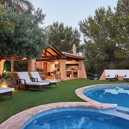 Gran Casa Con Pisina Privada Gimnasio Y Ping Pong Sant Mateu d'Albarca