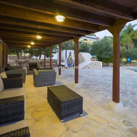 Gran Casa Con Pisina Privada Gimnasio Y Ping Pong * Sant Mateu d'Albarca