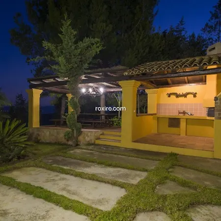 Gran Casa Con Pisina Privada Gimnasio Y Ping Pong Villa