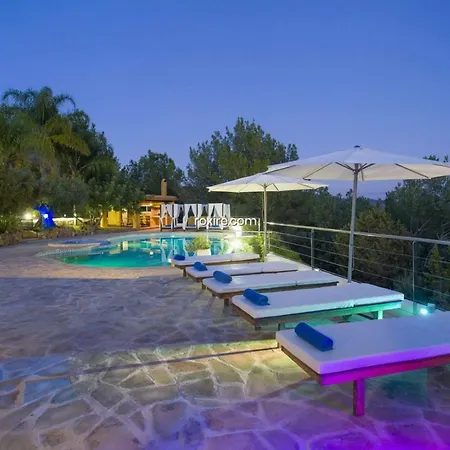 Gran Casa Con Pisina Privada Gimnasio Y Ping Pong * Sant Mateu d'Albarca