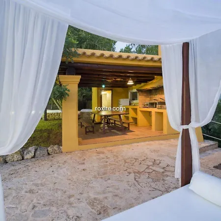 Gran Casa Con Pisina Privada Gimnasio Y Ping Pong *